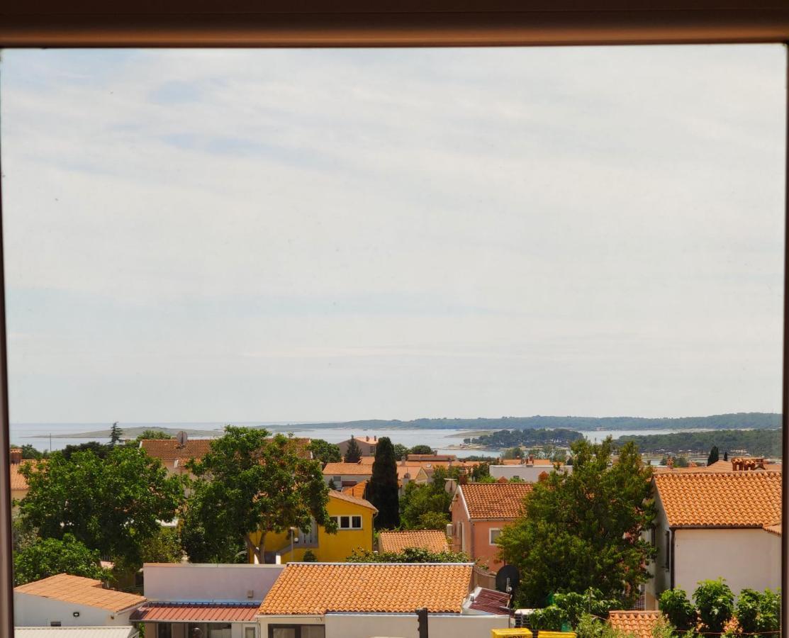 Relax To The Max With The Sea View Medolino
